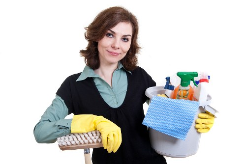 Risk assessment and safety checks before carpet cleaning begins